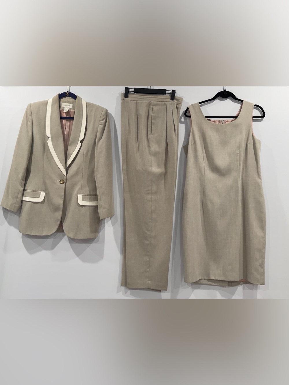 Vintage Casual Corner Size 12 Three-Piece Suit Set - Light Beige